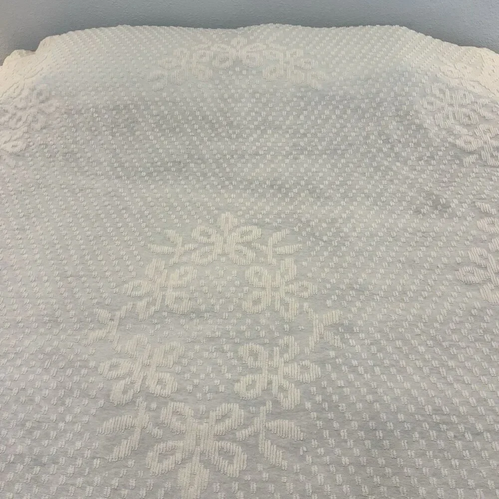Hobnail Bedspread Chenille King Vtg 110x115 Medallion Farmhouse Ivory Fringe